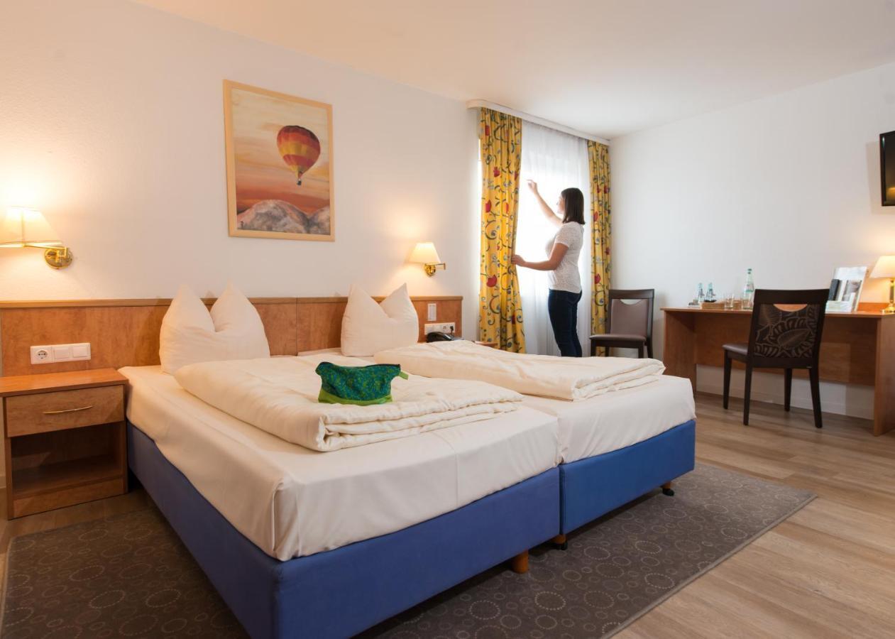 Hotel Ebnet Mutterstadt Esterno foto